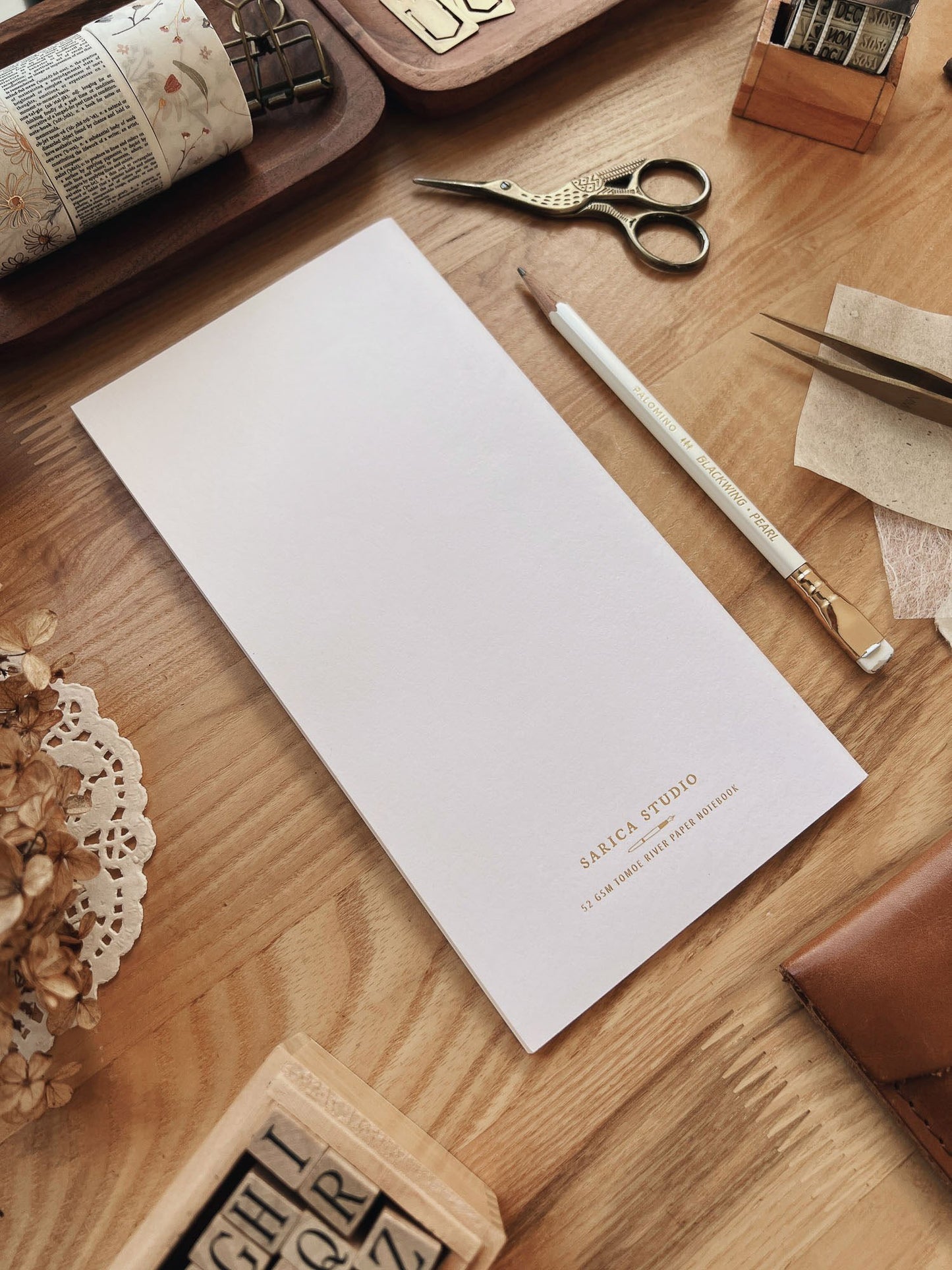 Lily Notebook (Standard TN Size)