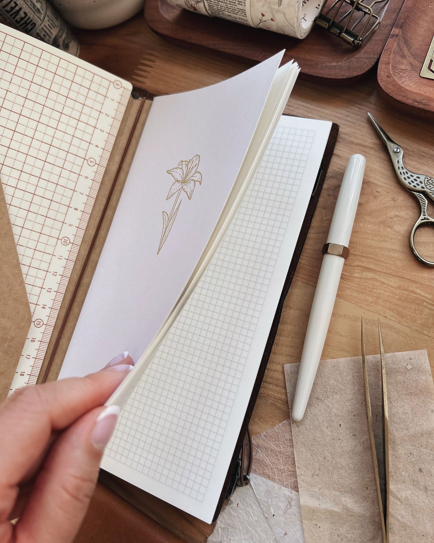 Lily Notebook (Standard TN Size)