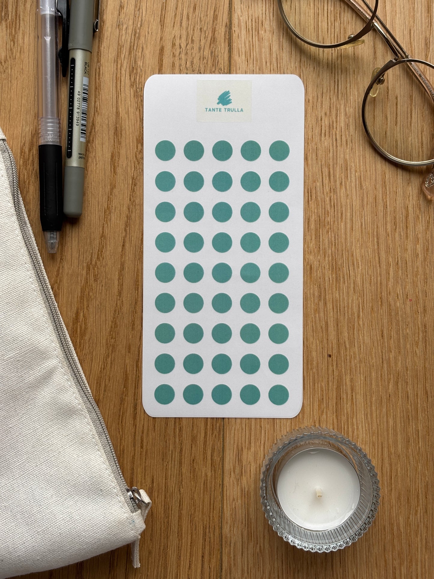 Just Dots | bright