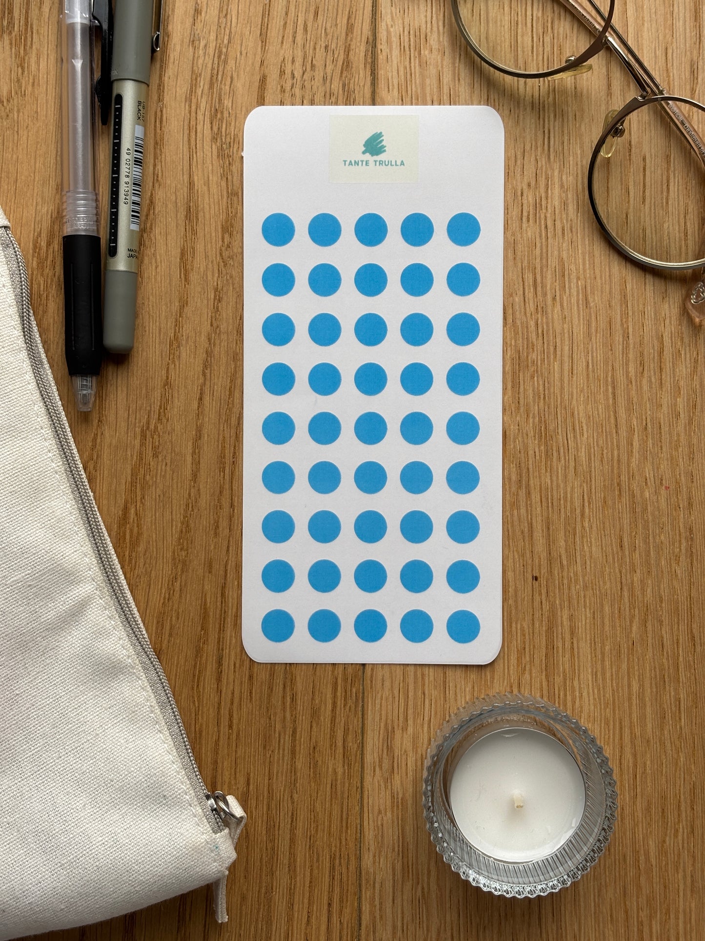 Just Dots | bright