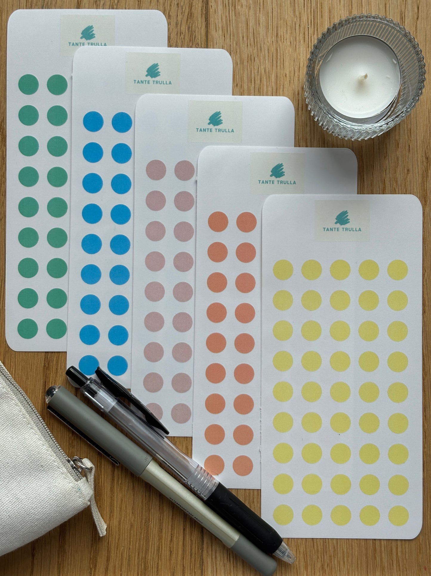 Just Dots | bright