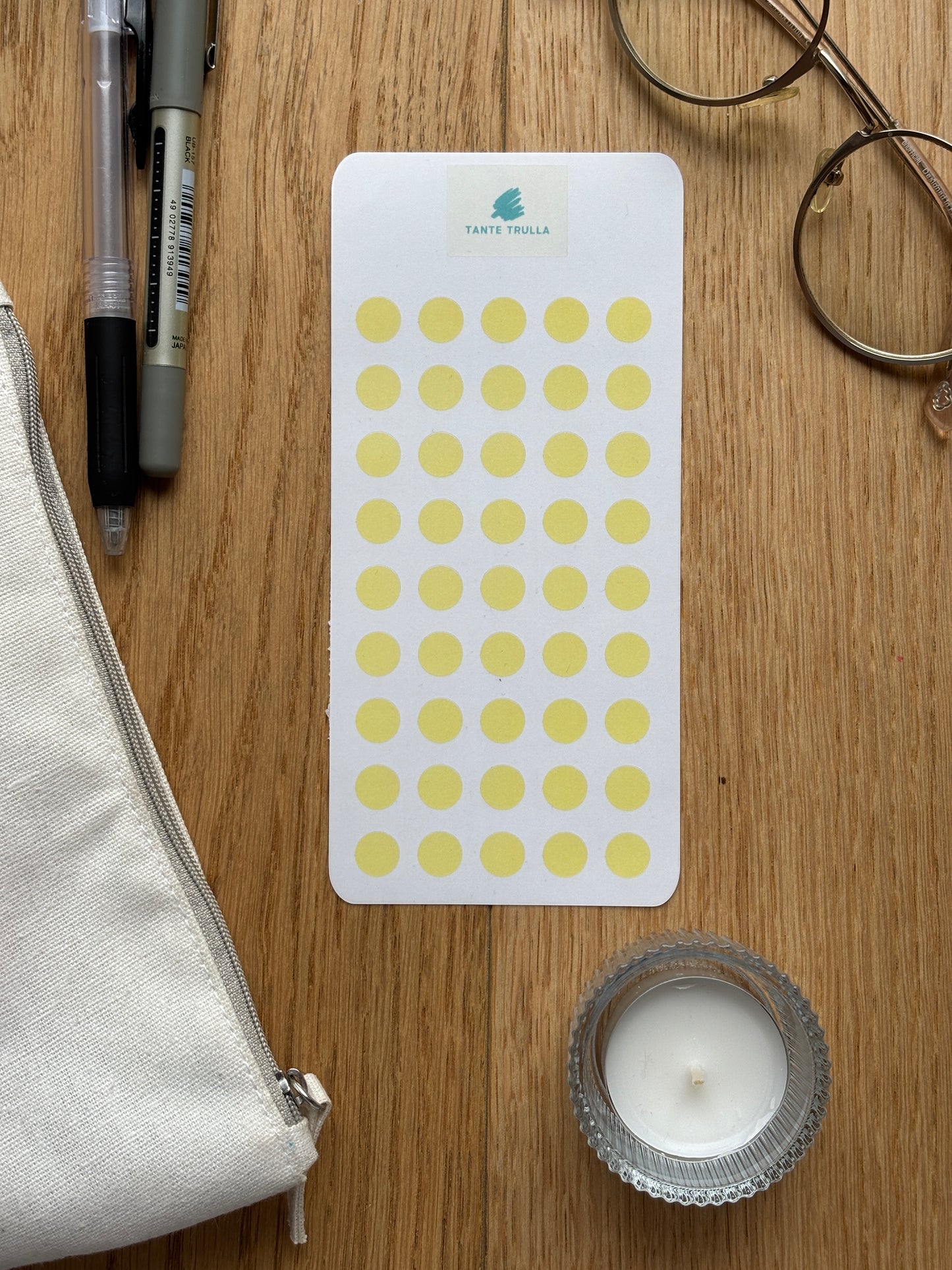 Just Dots | bright