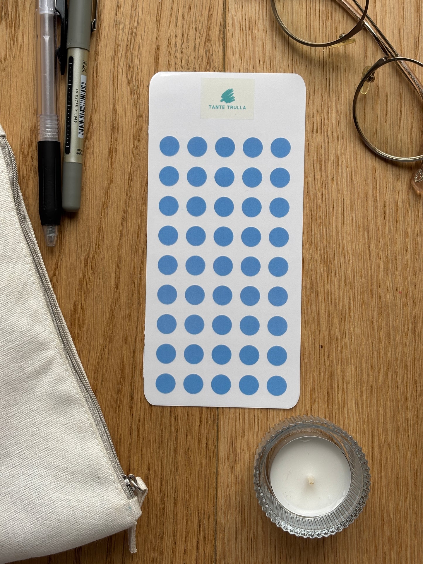 Just Dots | bright