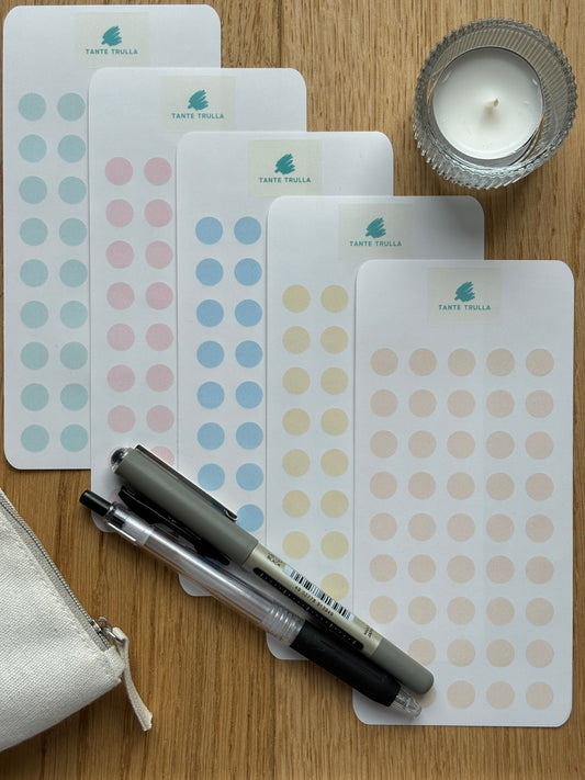 Just Dots | pastell