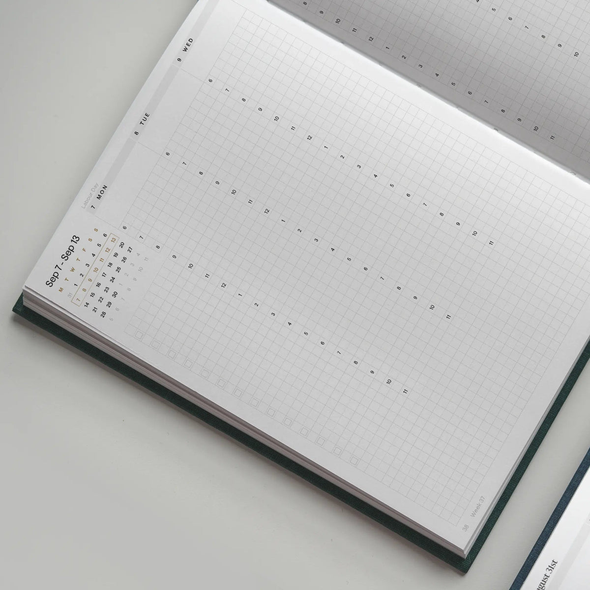 2027 Minimalist Weekly Planer B6 | Hardcover | 120gsm